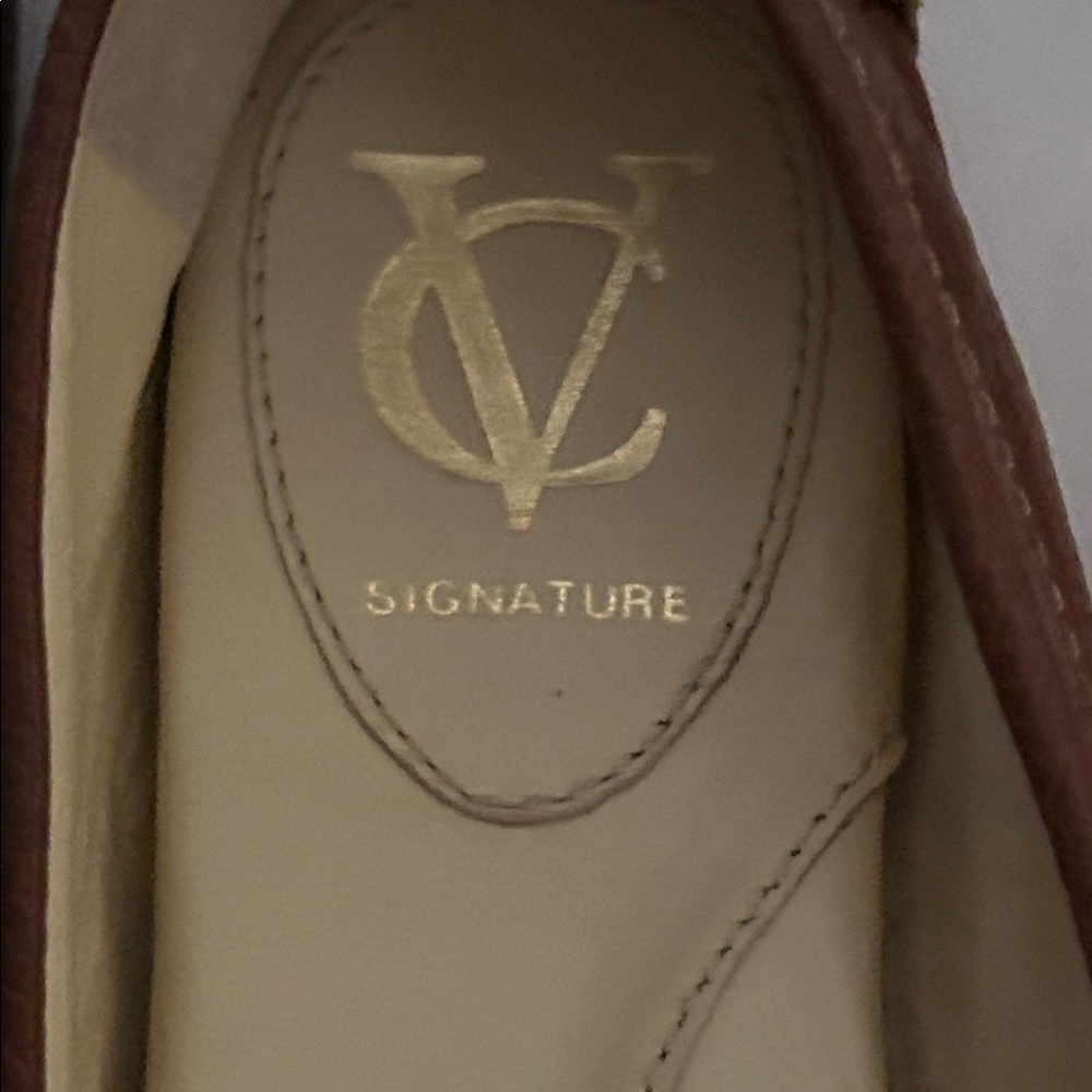 New never worn Vince Camuto brown Leather Loafers - Picture 7 of 7